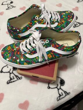 Vans Low-Top Sneakers Mushroom floral with White Stripe